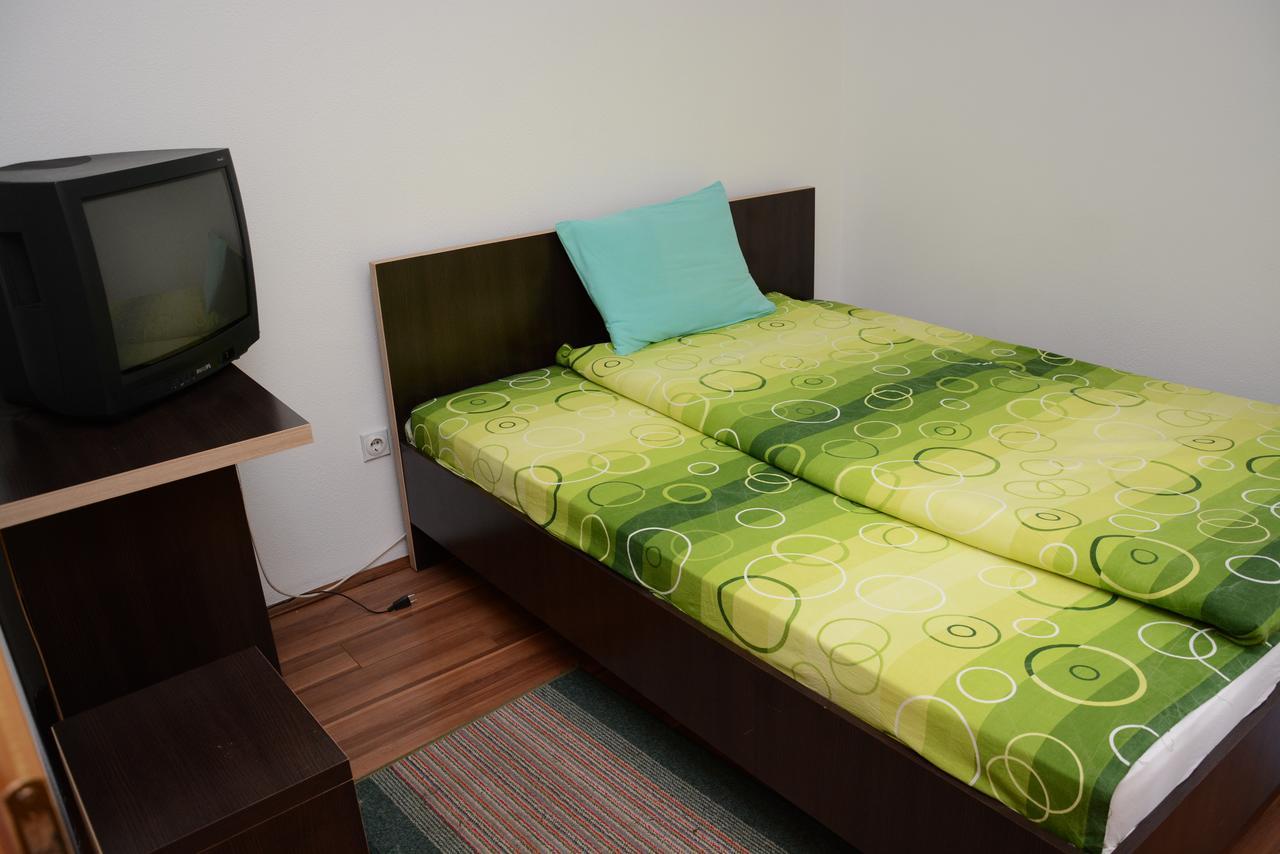 Bed and Breakfast Mm Narcis Vlasina Rid Exterior foto
