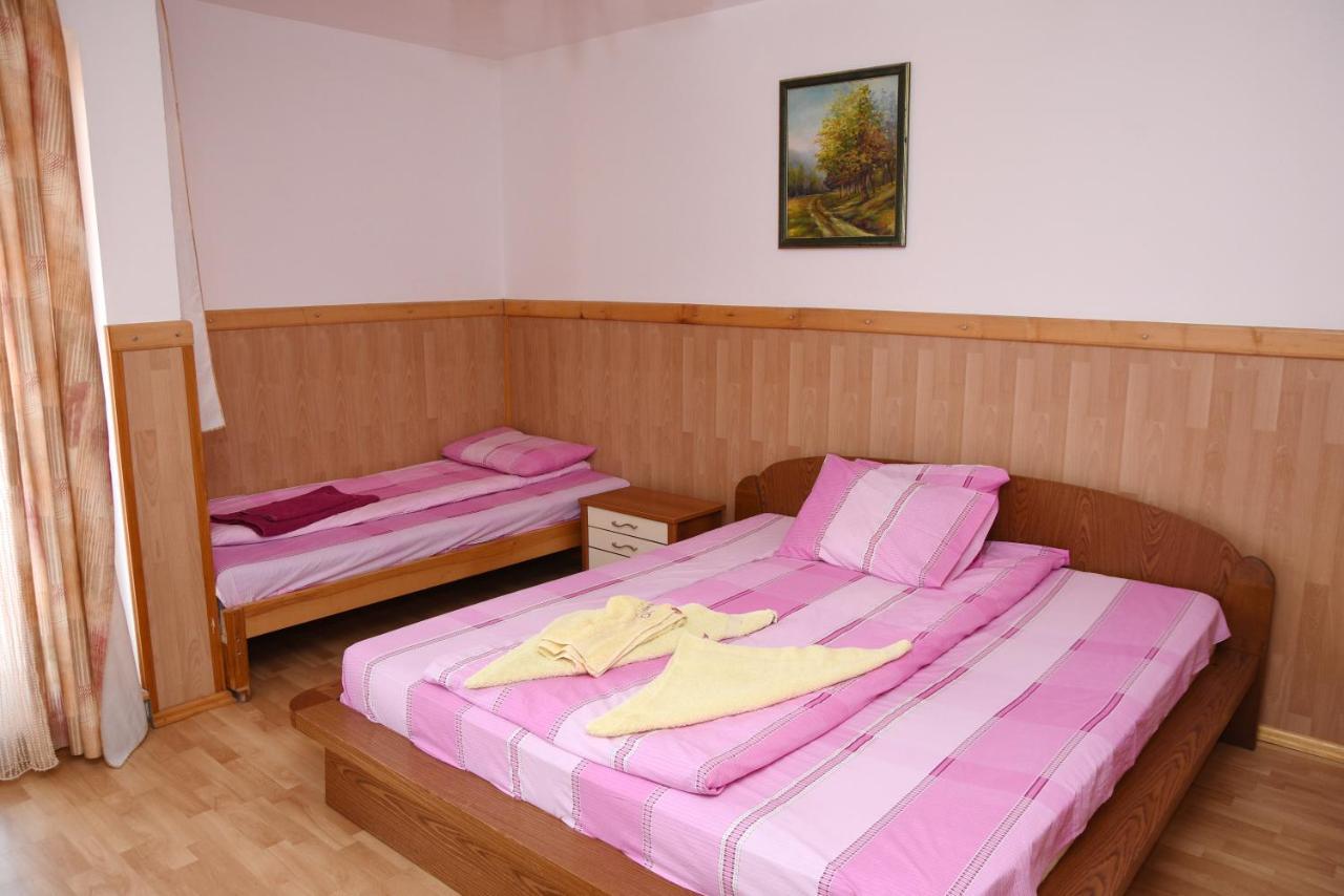 Bed and Breakfast Mm Narcis Vlasina Rid Exterior foto
